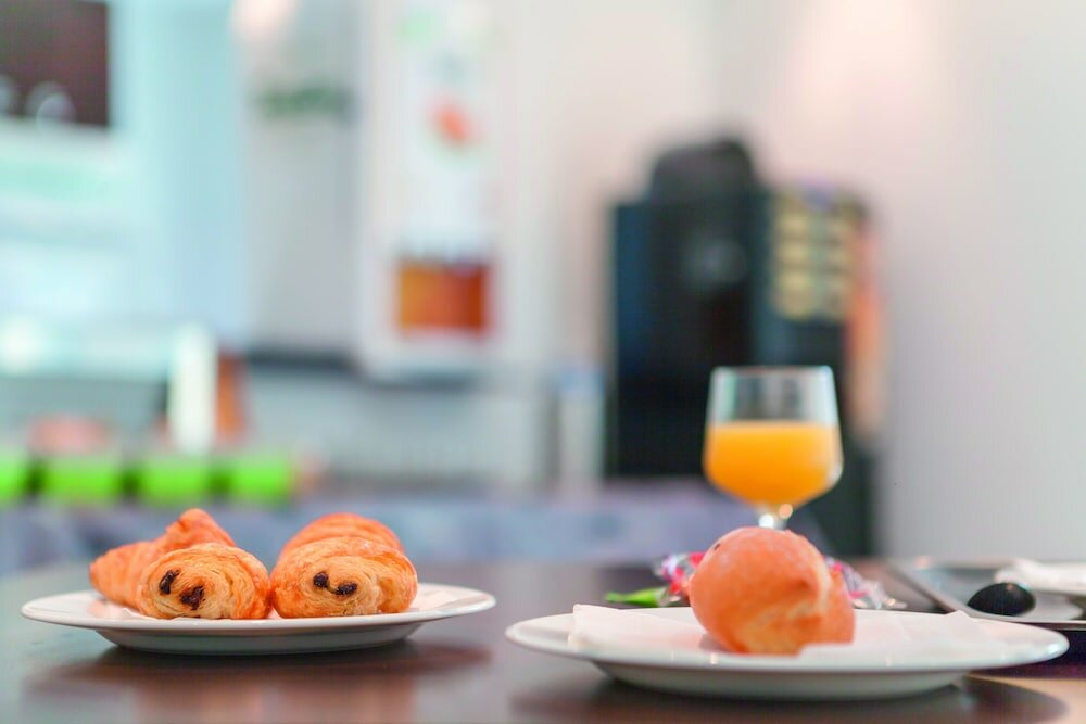 Фото Zenitude Hôtel - Résidences Magny les Hameaux