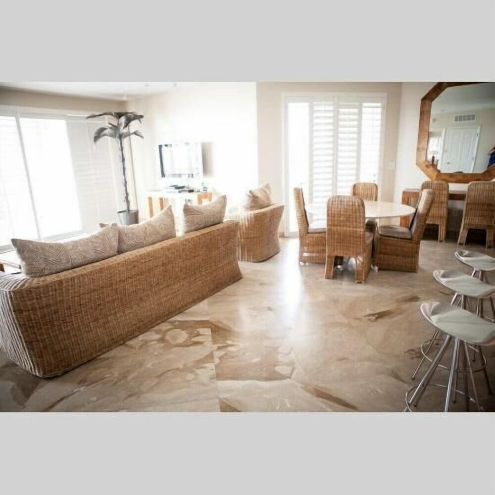 Фото Provident Luxury Suites Fisher Island