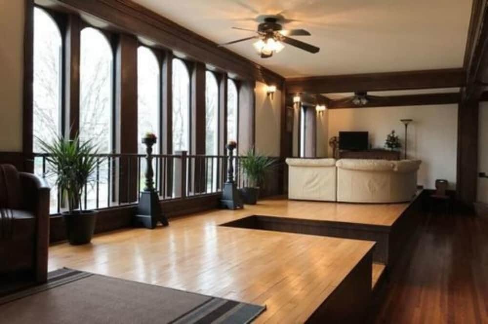 Фото Mcgrady Inn