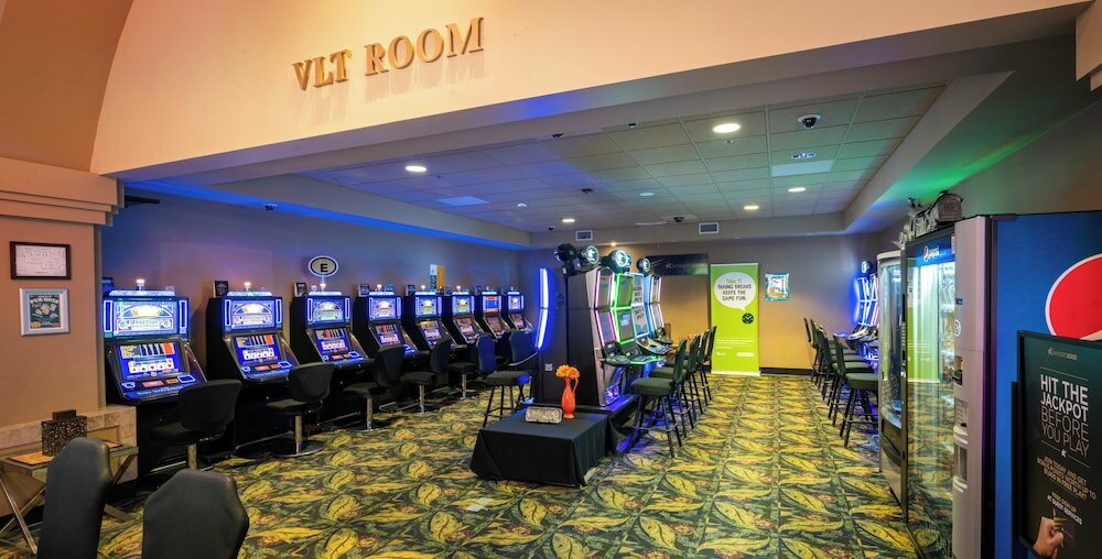 Фото Camrose Resort & Casino