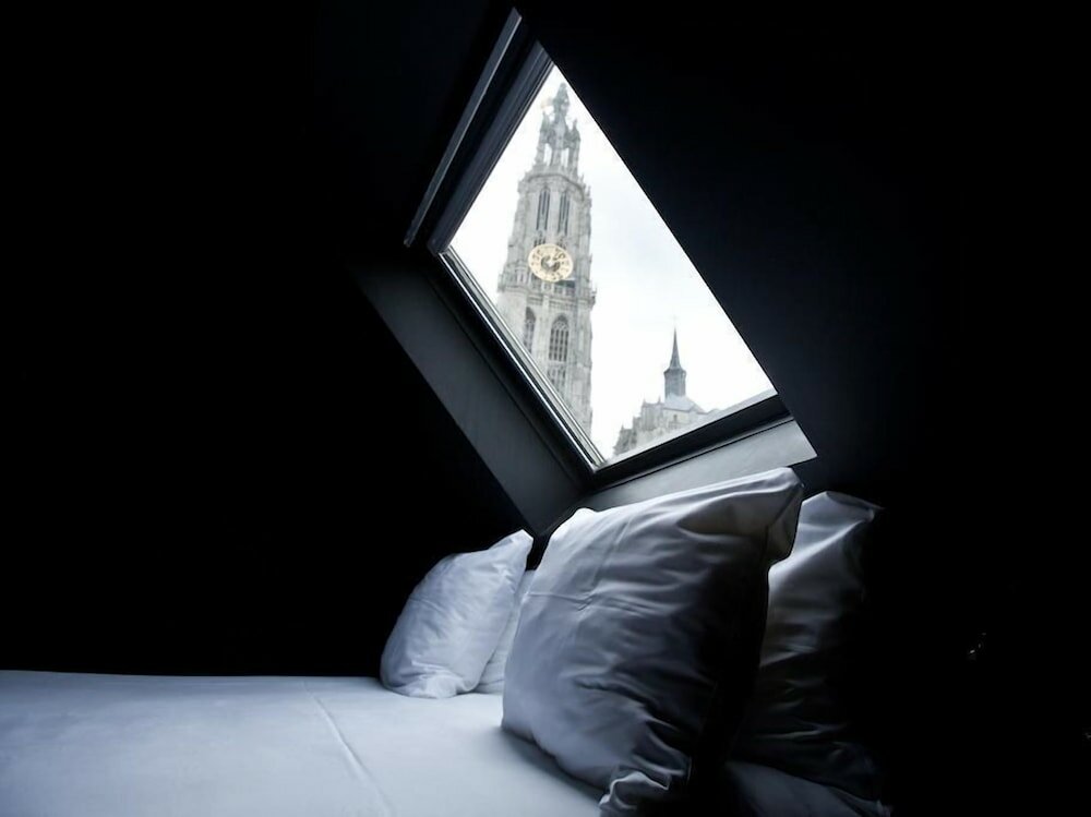 Фото HotelO Kathedral Antwerp