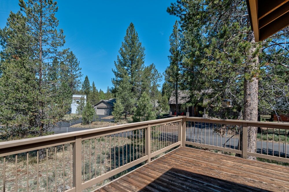 Фото Warbler Lane 15