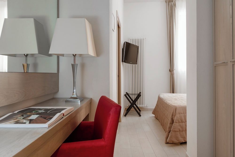 Фото Albergo Rossini 1936 Small & Charming