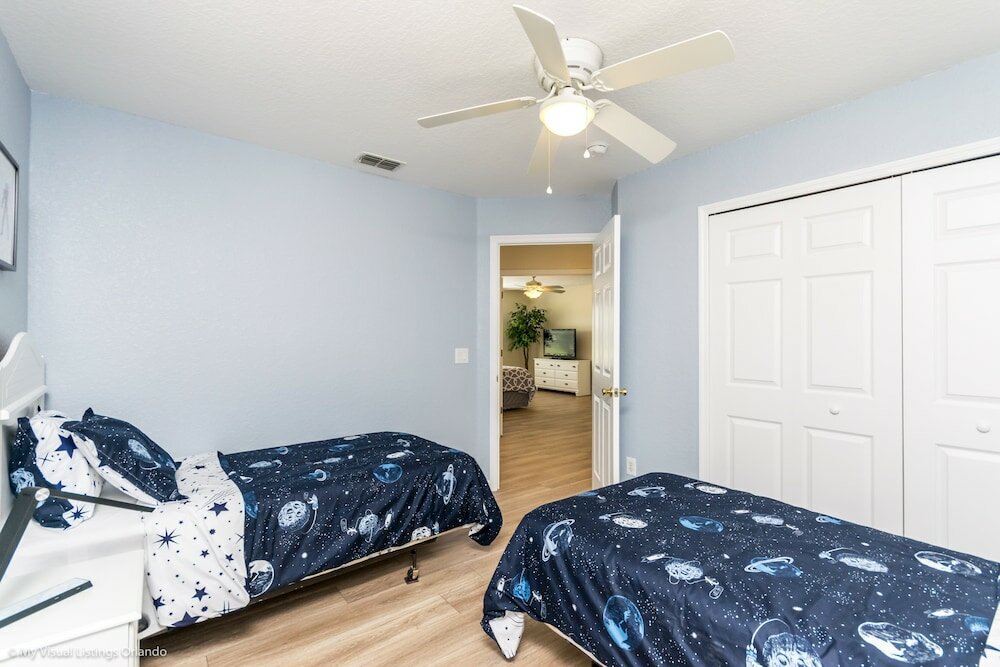 Фото Luxury 5 Bedroom 4 Bath Villa With Bespoke Interi