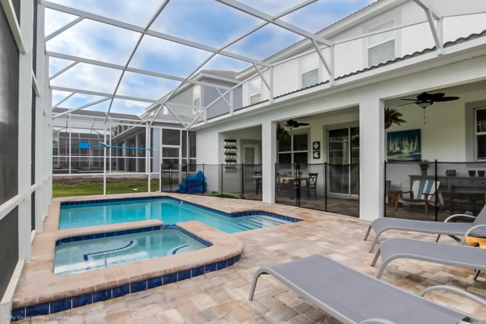 Фото 6 Bedroom 5 Bathroom Vacation Home