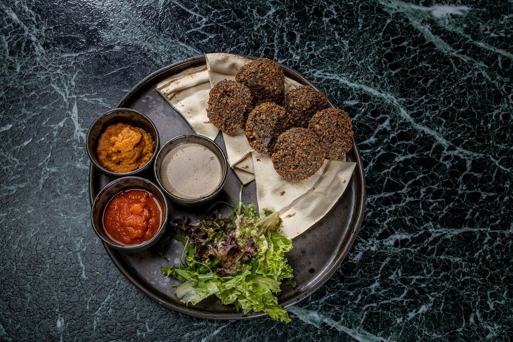 Фото Koukoumi Vegan Boutique Hotel