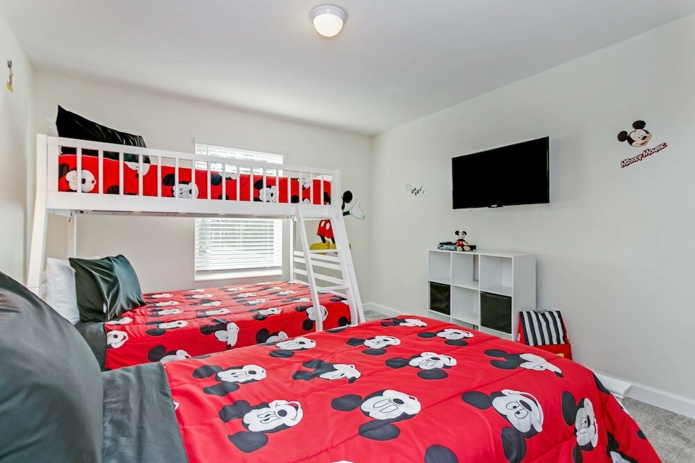 Фото 4bed 3Ba Champions Gate Pool Home