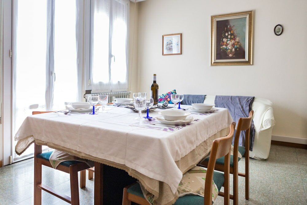 Фото A pochi passi dal centro e dall'Ospedale di Parma