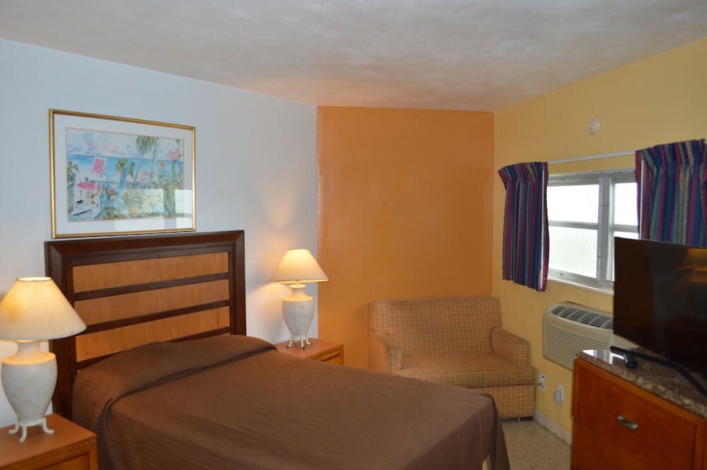 Фото Tropicana Motel Wauchula