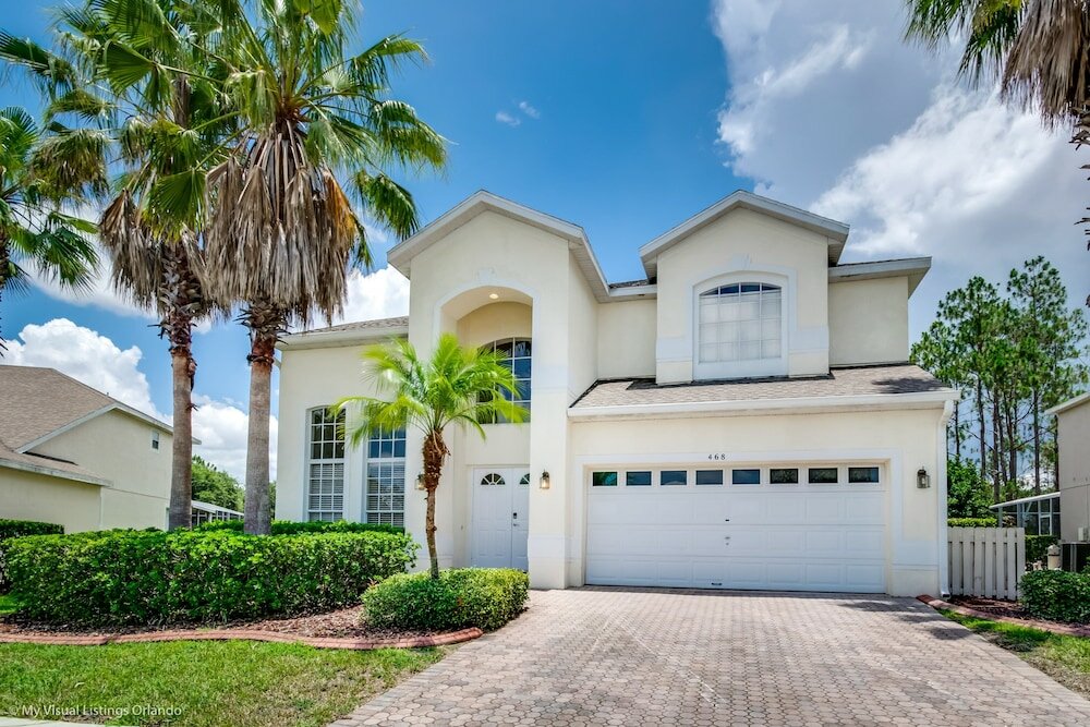 Фото Luxury 5 Bedroom 4 Bath Villa With Bespoke Interi