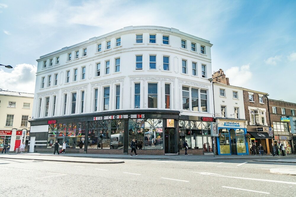 Фото отеля 1