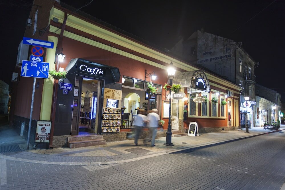 Фото отеля 2