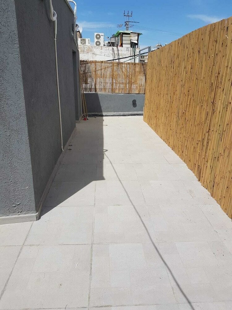 Фото AirTLV Hatikva Apartments