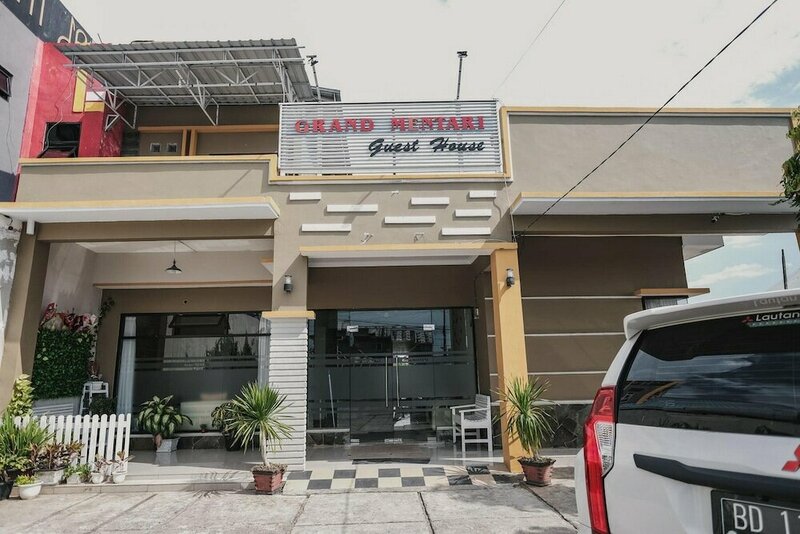 Гостиница RedDoorz Syariah near Balai Kota Bengkulu