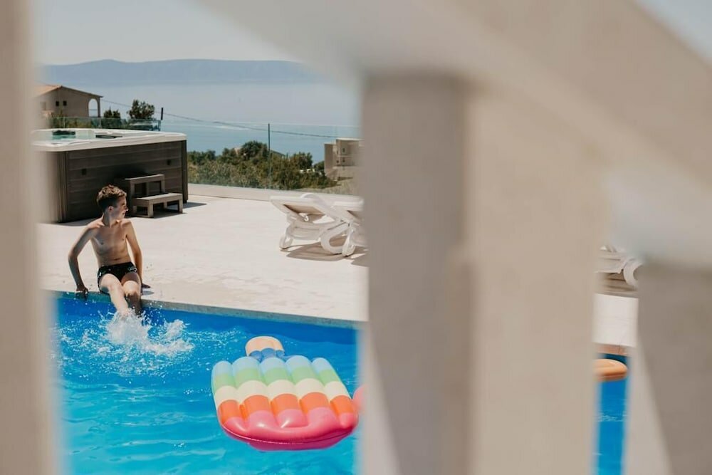 Фото Villa Hills