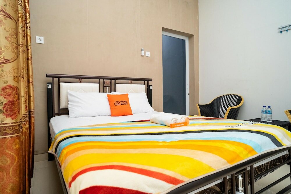 Фото KoolKost Syariah near Transmart Tegal