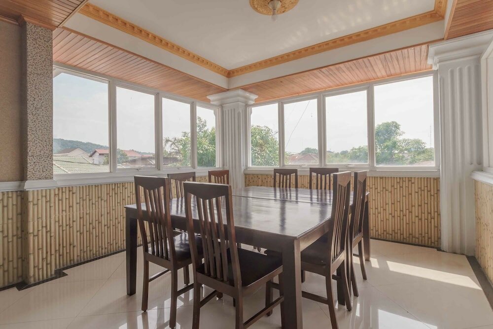 Фото RedDoorz Plus Syariah near Rsup Dr. M. Djamil Padang