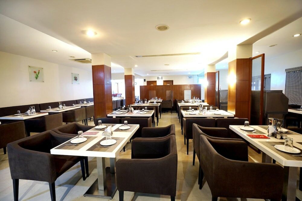 Фото Hotel Geetha Regency