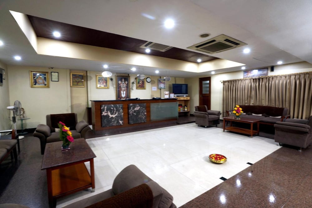 Фото Hotel Geetha Regency