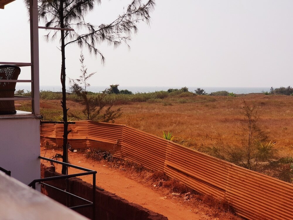 Фото Arabian Sands Beach Resort