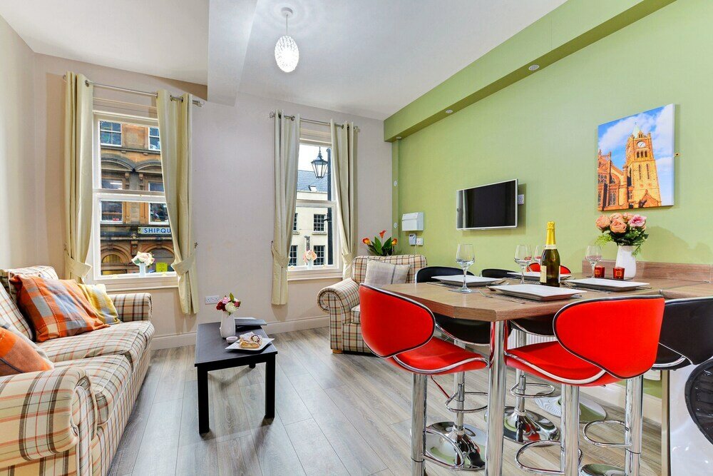 Фото The Ship's Key Aparthotel