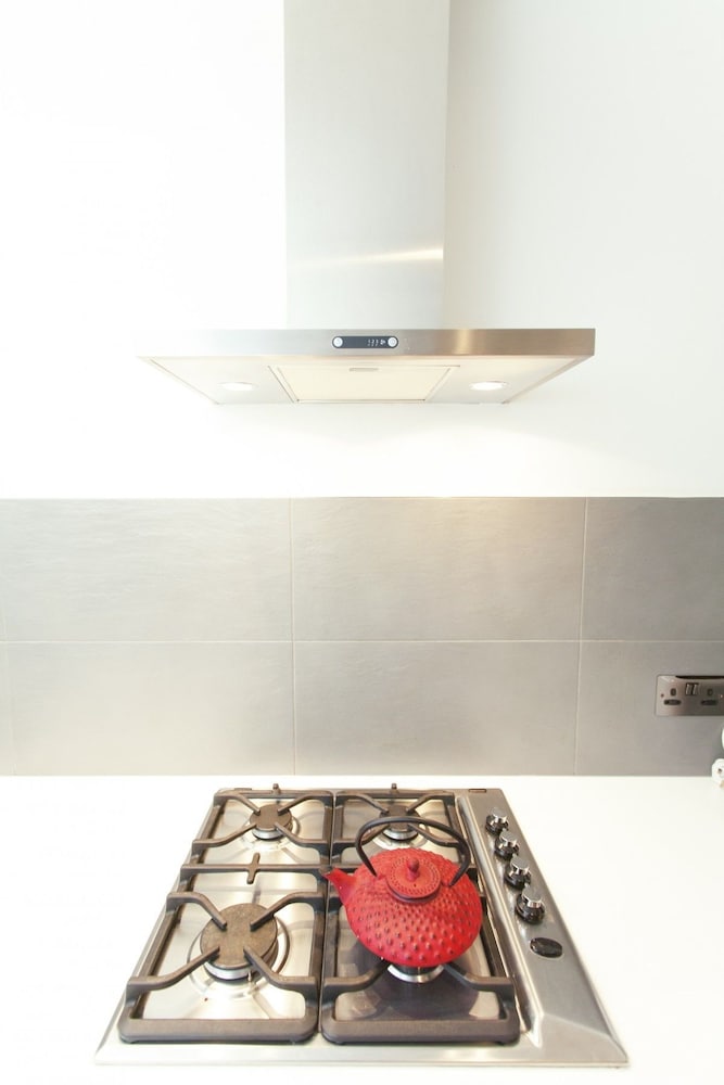 Фото Chelsea Italian Design Home with Terrace