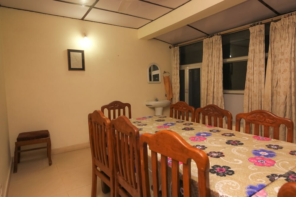 Фото Oyo 24525 Hotel Country Lodge