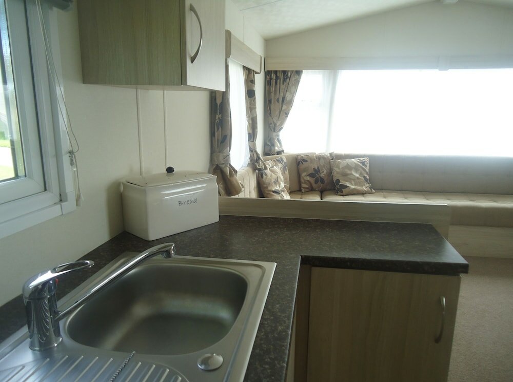 Фото Mounts Bay Caravan Park