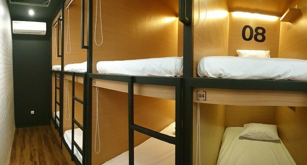 Hotel Tokyo Cubo - Hostel, Bandung, photo
