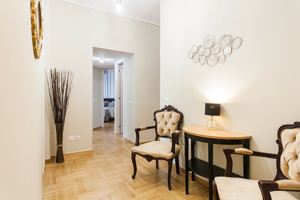 Фото High Class Huge Central Apartment