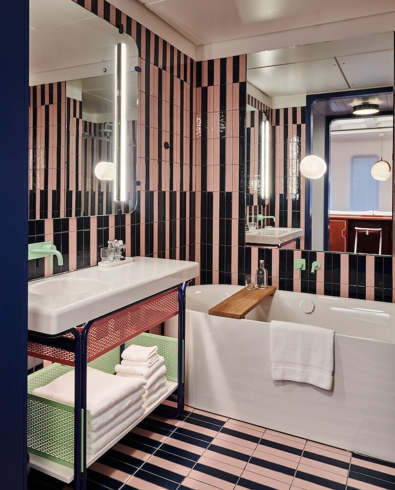 Фото The Standard London