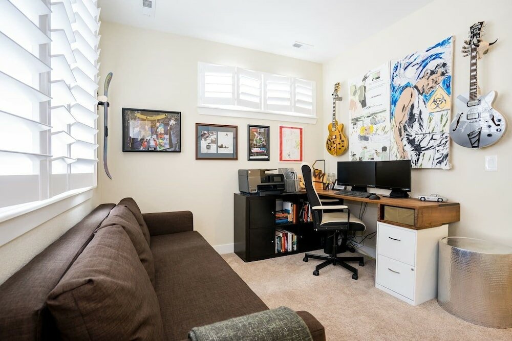 Фото The Ladley Luxury Lifestyle Walk to Mile High