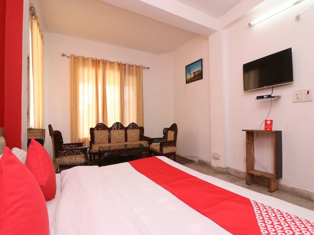 Фото Oyo 27647 Hotel Valley View