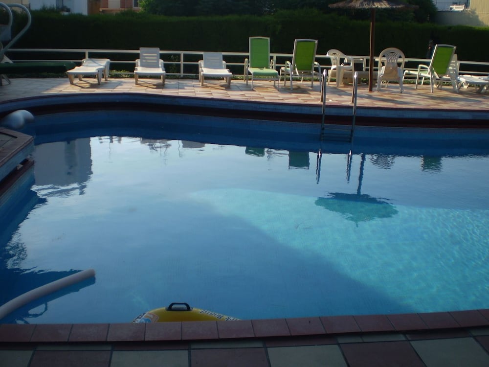 Фото Apartamentos El Oasis