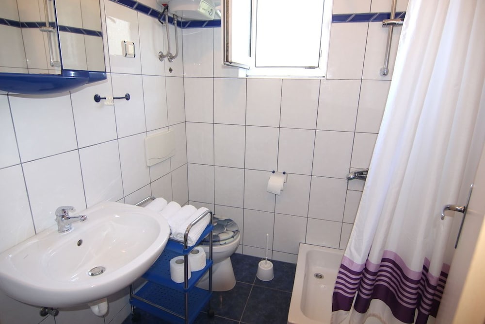 Фото Apartments Tanja & Josipa