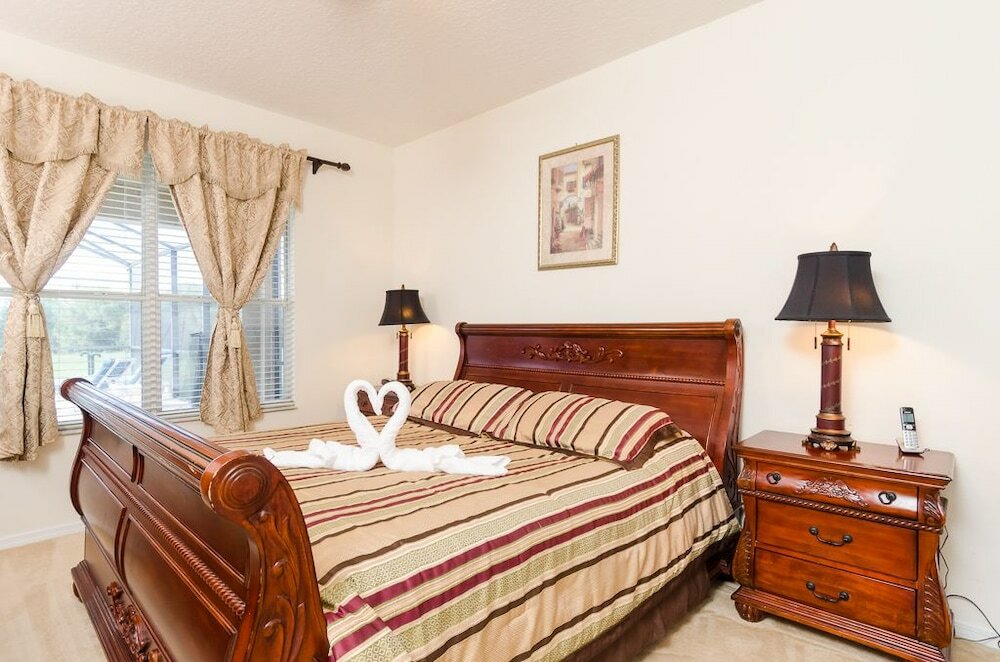 Фото Ovm654 - Emerald Island - 7 Bed 4 Baths Villa