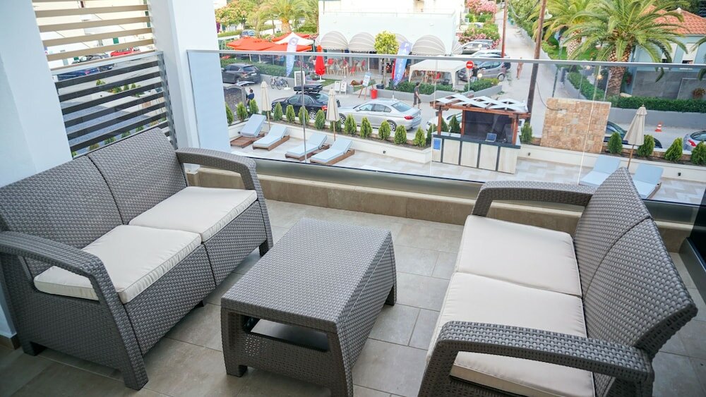 Фото Отель Agnes Deluxe