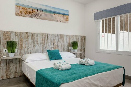 Гостиница Villas by Seric, 15' walking to the beach