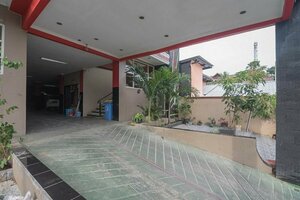 Гостиница RedDoorz near E Walk Mall Balikpapan
