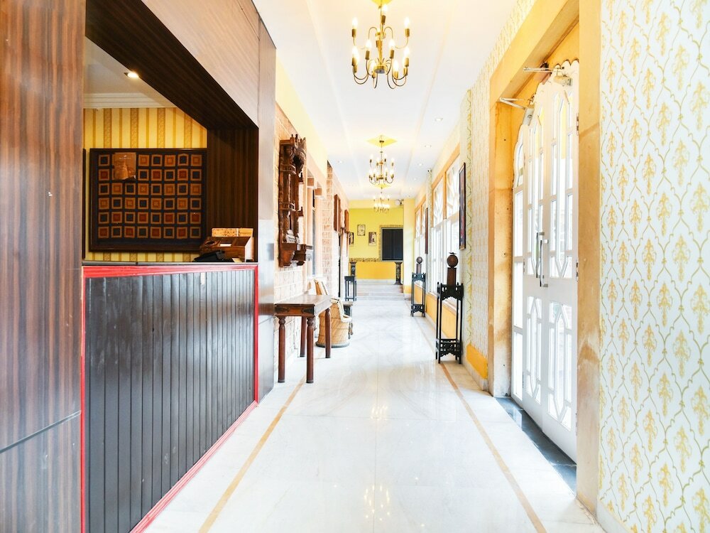 Фото Capital O 35409 Hotel Megh Niwas