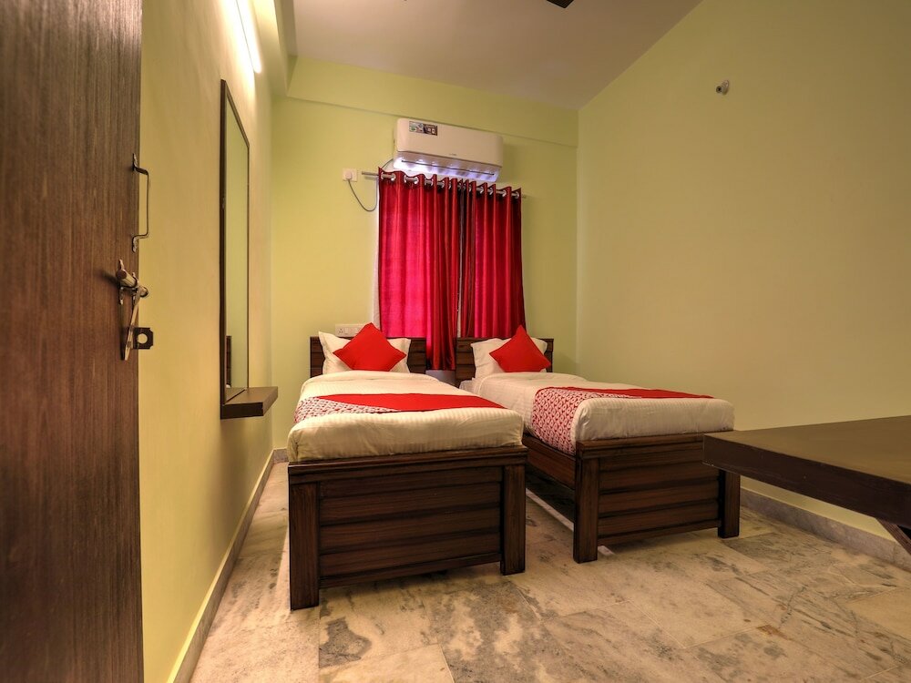 Фото Oyo 15168 Sucasa Homes