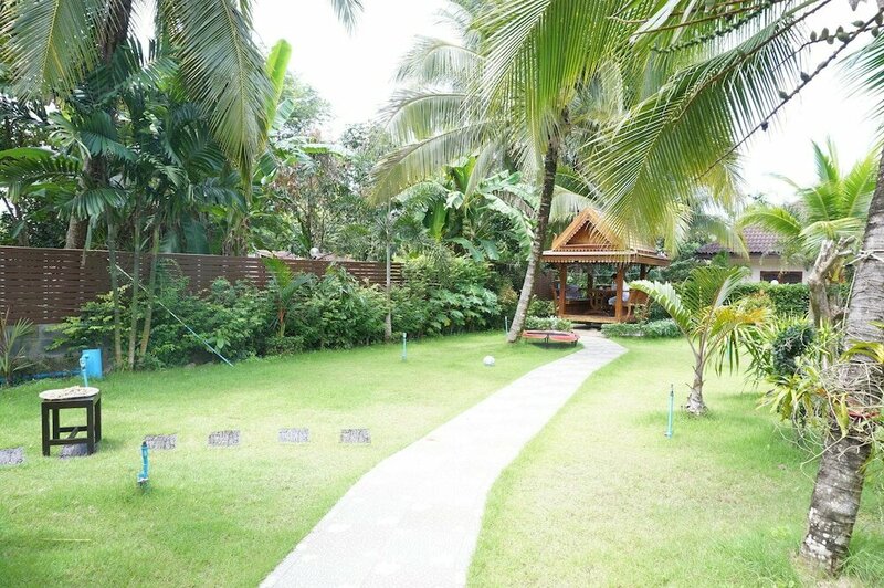 Гостиница Happy Resort Phang Nga