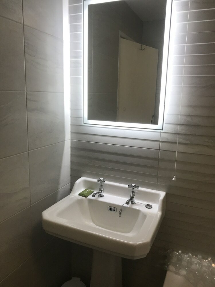 Фото Highcliffe Hotel