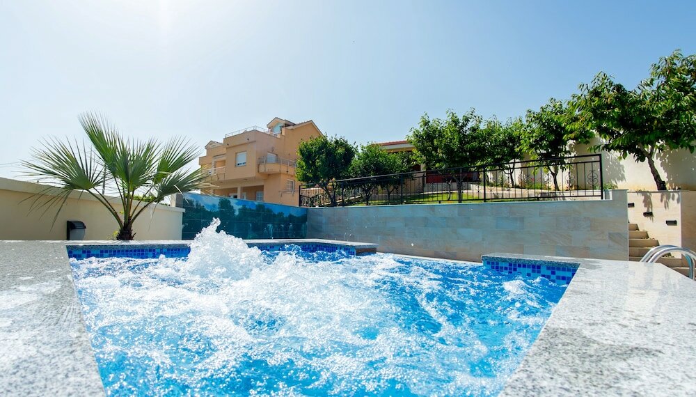 Фото Luxury villa Imperial - with the vineyard views