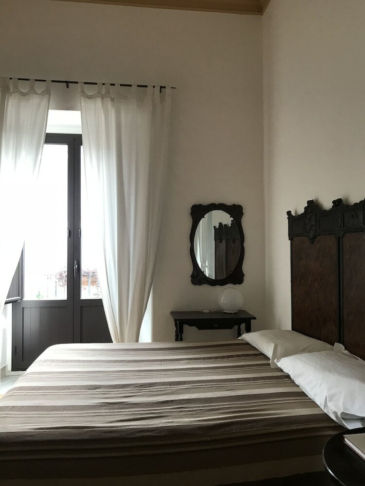 Фото Alcalà Living B&b