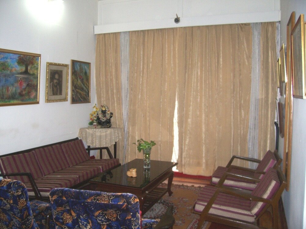 Фото Blue Chip Guest House Kolkata