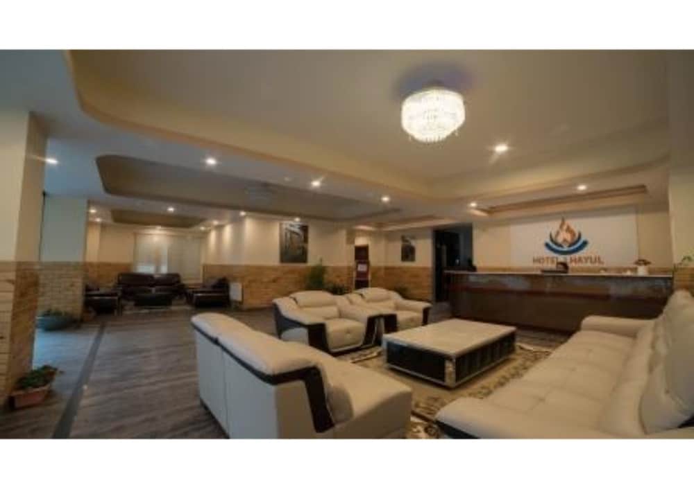 Фото Hotel Lhayul