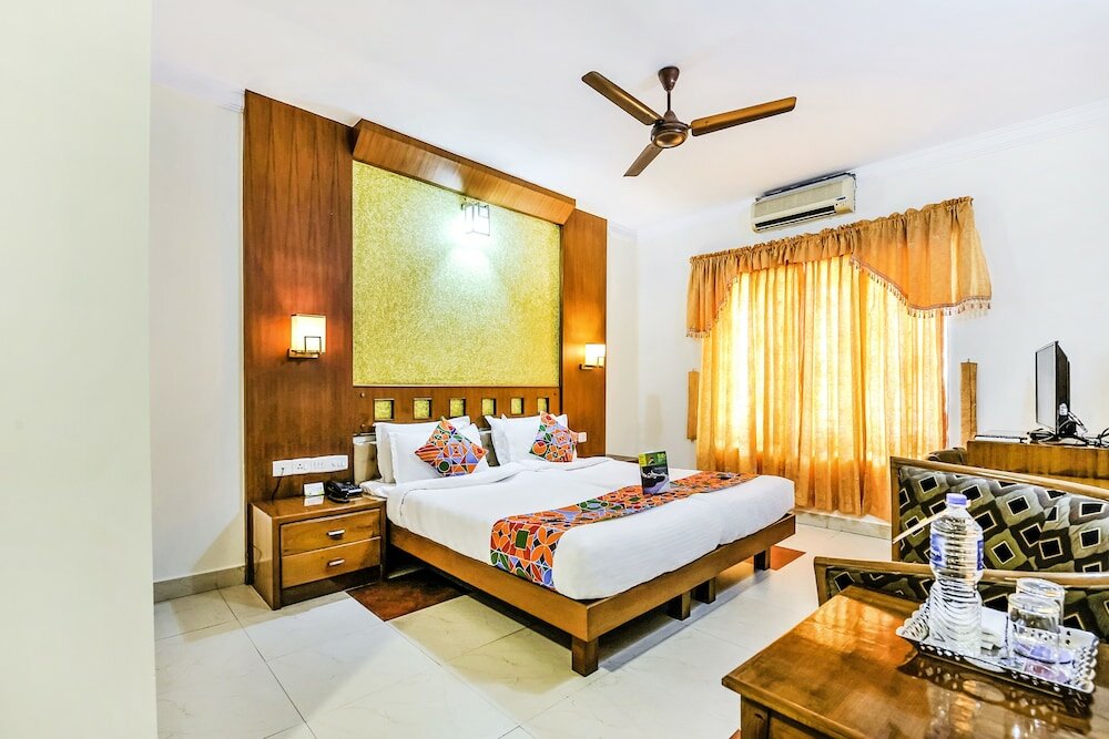 Фото отеля 2