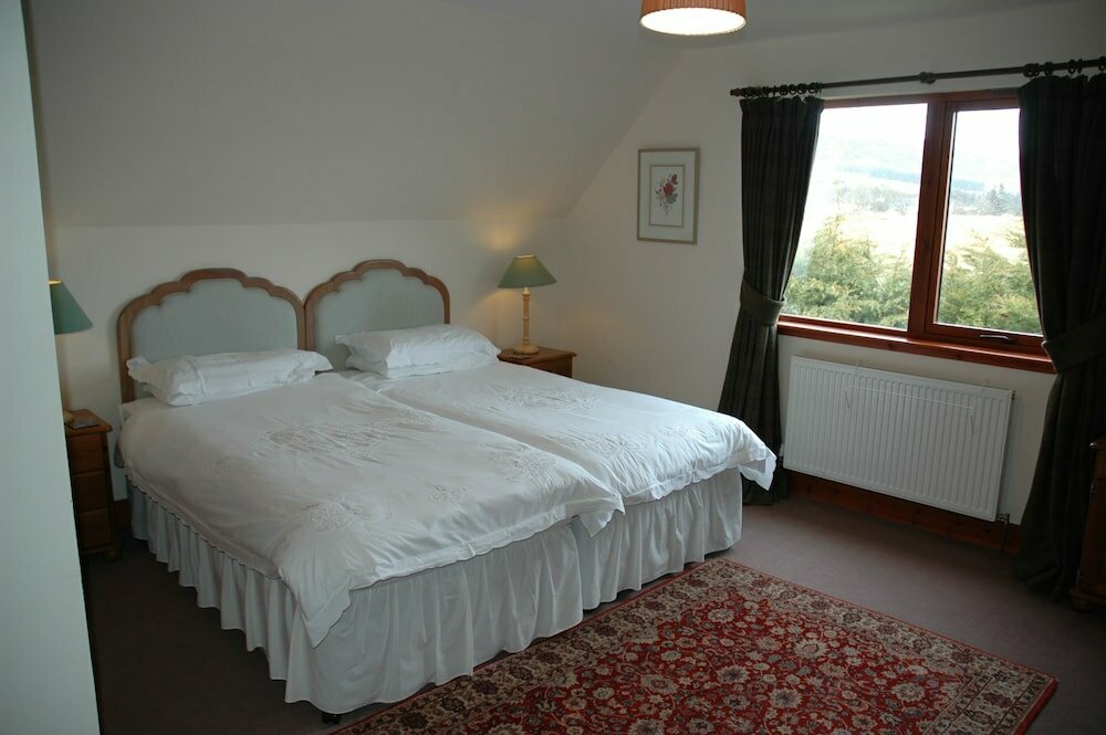 Hotel The Paddock, Highland Council Area, photo