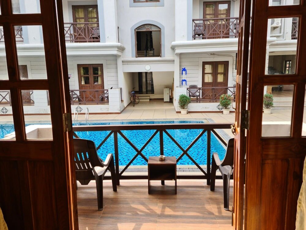 Фото Coastal Suites